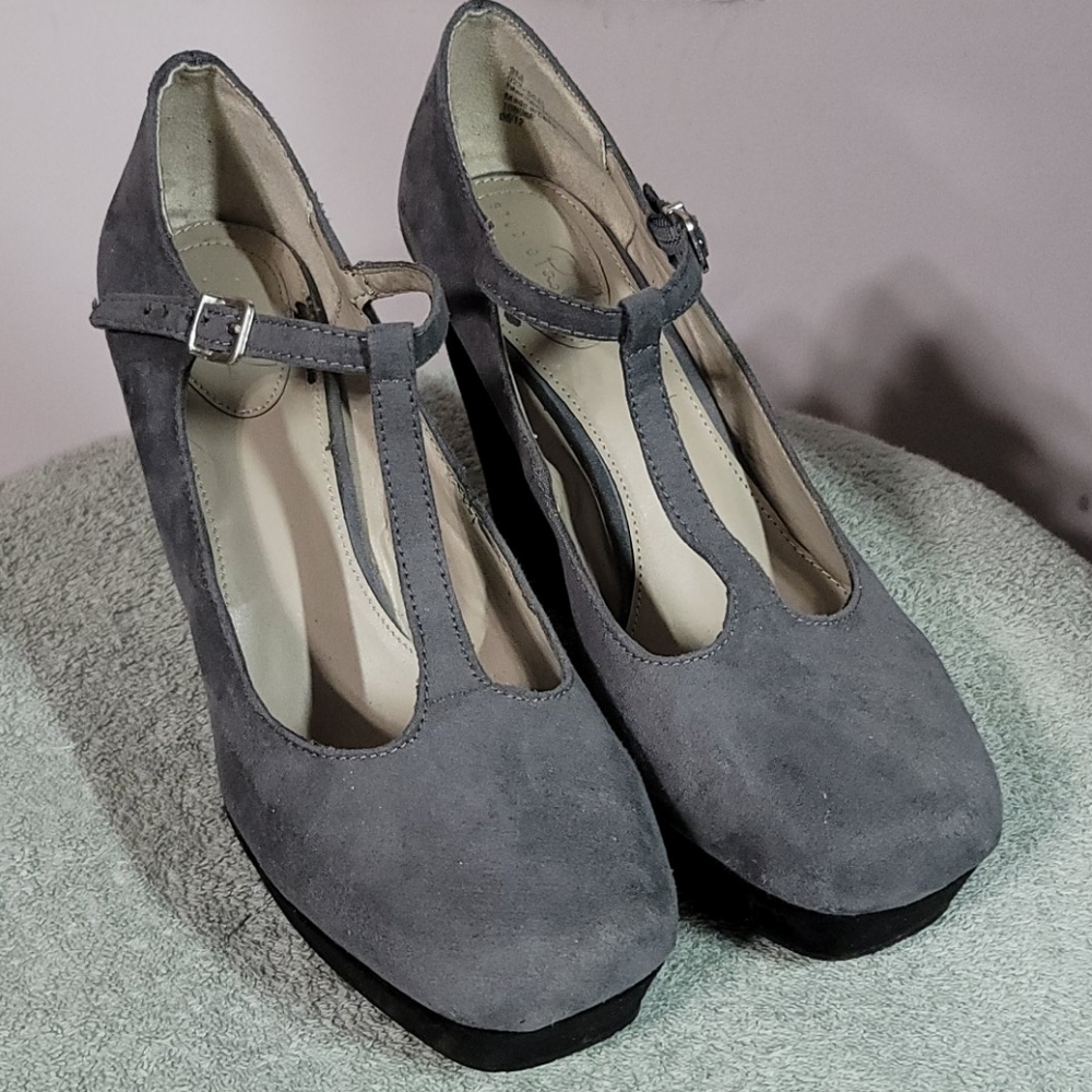 Sao Paolo faux suede wedges